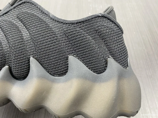 ADIDAS H68032 YEEZY 400 0714